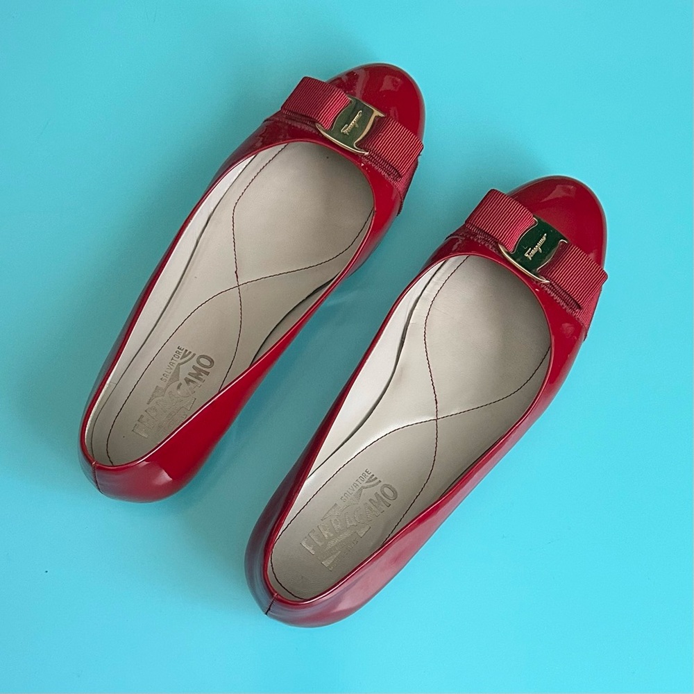 Red Ferragamo Varina Ballet Flats Size 9.5 B Narrow